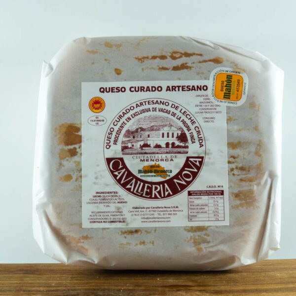 QUESO CURADO ARTESANO MAHON