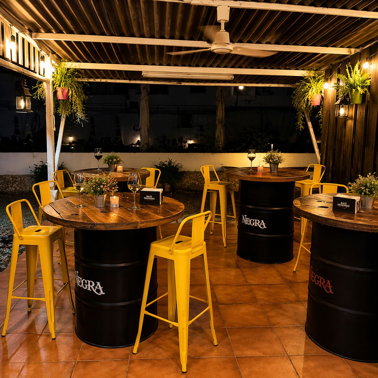 terraza-pata-negra-menorca-cala-galdana